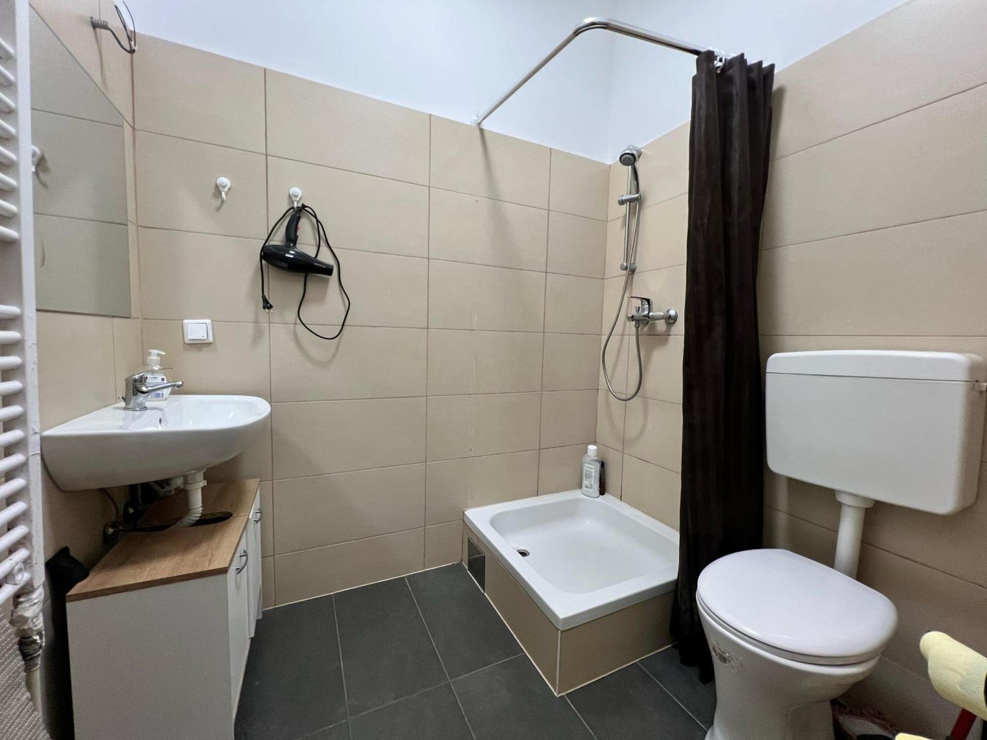 Comfortable 3Br Apt Prime Location In Wina Bagian luar foto